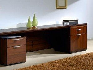 Verimli bir çalışma ortamı için ideal çalışma masası ne olurdu? Verimli bir çalışma ortamı için ideal çalışma masası ne olurdu?